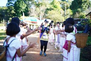 BIB: 315
                            <button type="button" onclick="openModal(19025435)" class="btn btn-primary btn-sm float-right btn-popup" data-toggle="modal" data-target=".modal-high-quality">
                        <i class="fas fa-shopping-cart"></i> Add to Cart
                    </button>
                                            <button type="button" onclick="isThisMe(19025435, true)" class="btn btn-success btn-sm float-right btn-popup btn-isme hidden" data-toggle="tooltip" data-placement="bottom" title="นี่คือรูปของคุณใช่ไหม คลิกที่นี่เพื่อเอาเข้าอัลบั้ม">
                        <i class="fas fa-plus"></i> Add to album
                    </button>
                    <button type="button" onclick="isThisMe(19025435, false)" class="btn btn-warning btn-sm float-right btn-popup btn-isnotme hidden">
                        <i class="fas fa-ban"></i> Remove from album
                    </button>